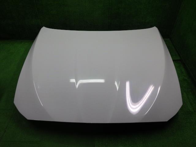 【中古】中古部品 BMW 5シリーズ FW20 ﾎﾞﾝﾈｯﾄﾌｰﾄﾞ 【3330250100-000000886710500】 44,550円