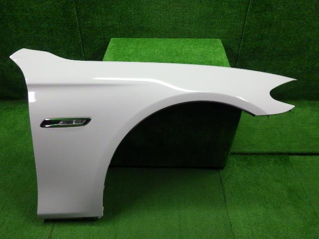 【中古】中古部品 BMW 5シリーズ FW20 右ﾌﾛﾝﾄﾌｪﾝﾀﾞｰ 【3330250100-000000886710600】