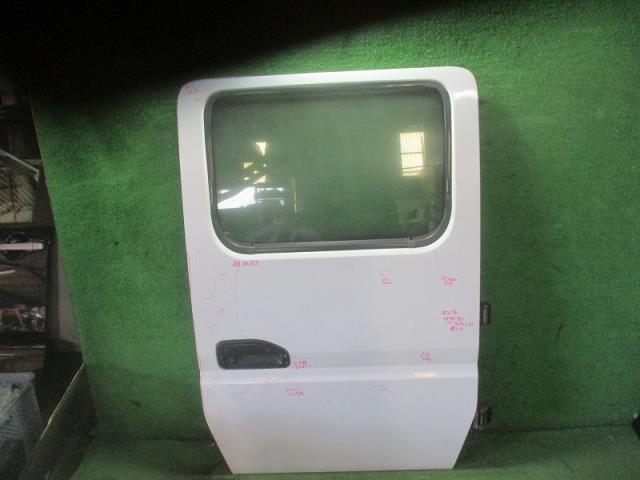 【中古】中古部品 キャンター FB70AB 右ﾘｱﾄﾞｱ 【3500080000-240821000213300】