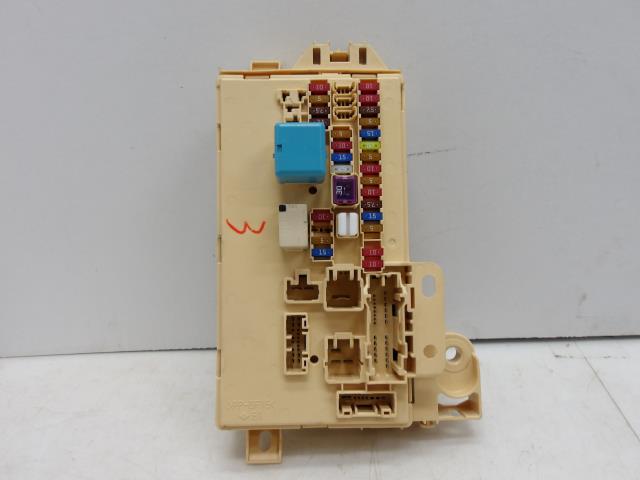 【中古】中古部品 ハイゼット S500P ﾋｭｰｽﾞﾎﾞｯｸｽ 【3310250100-000243047967800】