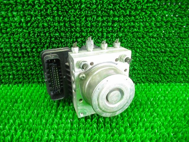【中古】中古部品 ソリオ MA26S ABSｱｸﾁｭｴｰﾀｰ 【3330210100-000036208742500】