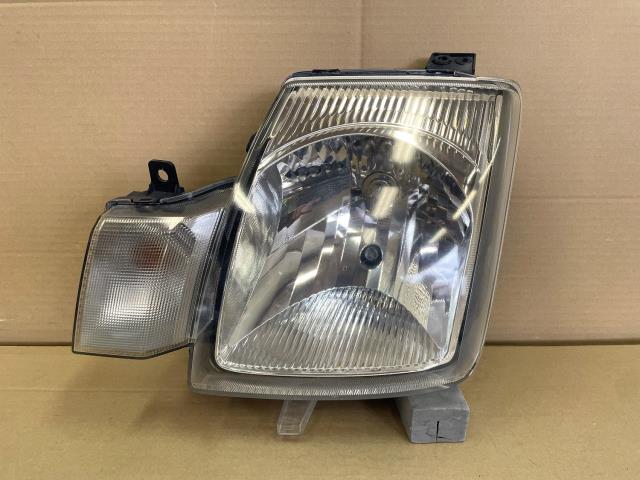 【中古】中古部品 キャロル HB24S 左ﾍｯﾄﾞﾗﾝﾌﾟ 【3330650100-000243032210900】