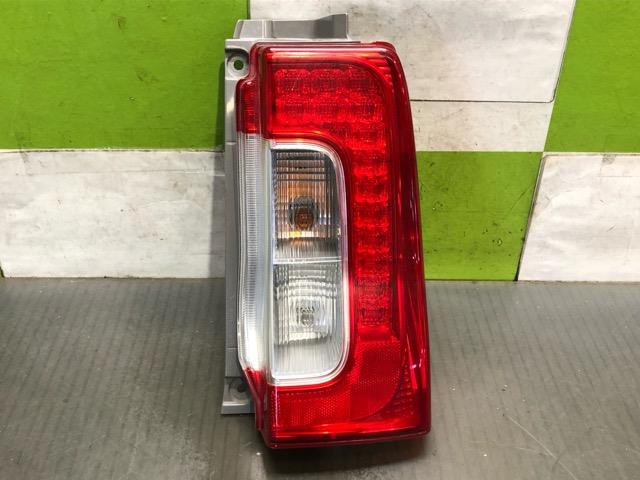 【中古】中古部品 タント LA600S 右ﾃｰﾙﾗﾝﾌﾟ 【3330530100-000005333615500】