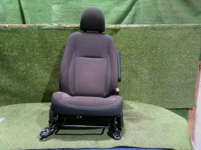【中古】中古部品 アクア NHP10 ﾄﾞﾗｲﾊﾞｰｼｰﾄ 【3260300000-250106000270500】
