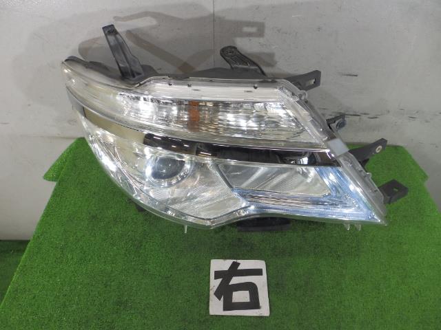 【中古】中古部品 セレナ HC26 右ﾍｯﾄﾞﾗﾝﾌﾟ 【3260250000-000024268010800】