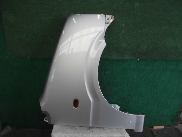 【中古】中古部品 ムーヴ L900S 右フロントフェンダー 【3310420000-000002313110600】