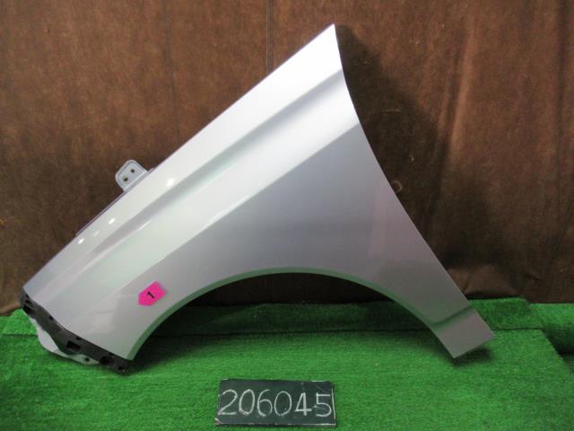 【中古】中古部品 ビアンテ CCEFW 左ﾌﾛﾝﾄﾌｪﾝﾀﾞｰ 【3310120100-250110000210700】