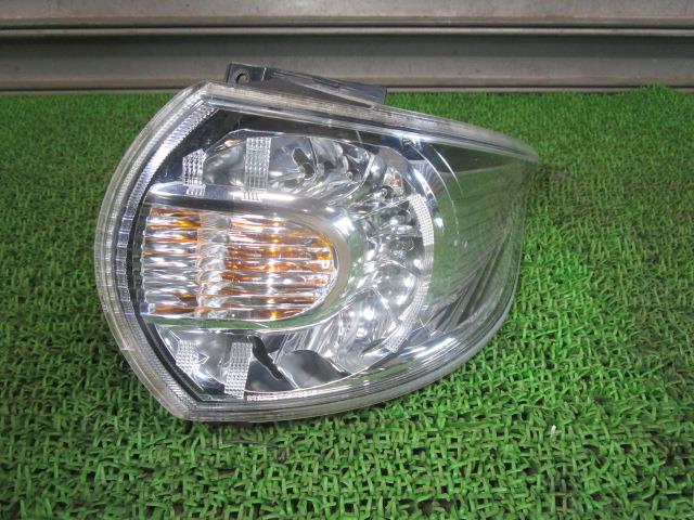 【中古】中古部品 ビアンテ CCEFW 右ﾃｰﾙﾗﾝﾌﾟ 【3330540100-250110000615500】