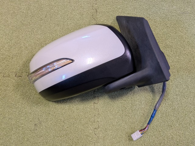 【中古】中古部品 ミライース LA310S 右ｻｲﾄﾞﾐﾗｰ 【3330450100-250111000113500】 7,121円