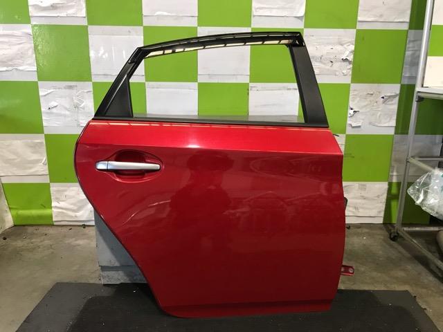 【中古】中古部品 プリウス ZVW35 右ﾘｱﾄﾞｱ 【3330530100-000005337813300】 21,120円