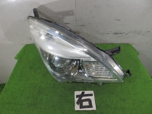 【中古】中古部品 ソリオ MA15S 右ﾍｯﾄﾞﾗﾝﾌﾟ 【3260250000-000024270710800】