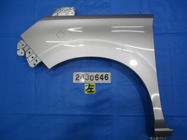 【中古】中古部品 セレナ C27 左ﾌﾛﾝﾄﾌｪﾝﾀﾞｰ 【3310040100-000243064610700】