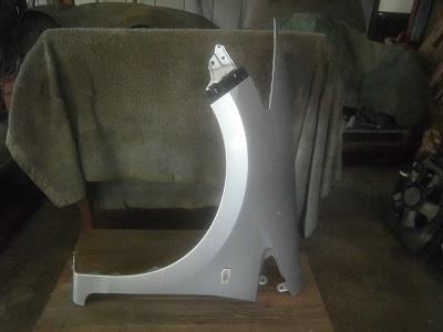 【中古】中古部品 インサイト ZE2 左ﾌﾛﾝﾄﾌｪﾝﾀﾞｰ 【3340180100-250115000110700】