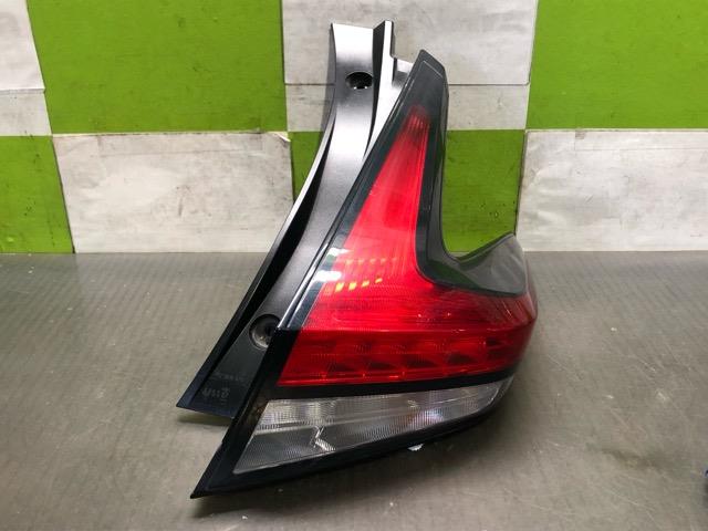 【中古】中古部品 リーフ ZE1 右ﾃｰﾙﾗﾝﾌﾟ 【3330530100-000005340615500】 10,230円