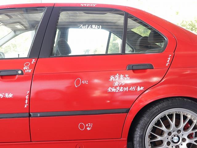 【中古】中古部品 BMW 3シリーズ CB20 左リアドア 【3310070100-0000Y0752213400】|e-cleマート