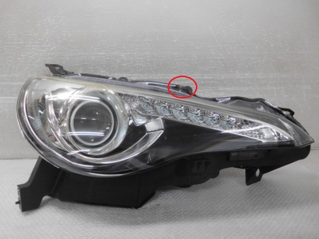 【中古】中古部品 ８６ ZN6 右ﾍｯﾄﾞﾗﾝﾌﾟ 【3380050000-000036589710800】
