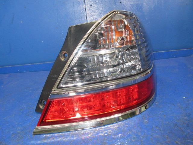 【中古】中古部品 オデッセイ RB1 右ﾃｰﾙﾗﾝﾌﾟ 【3310270100-000014585415500】