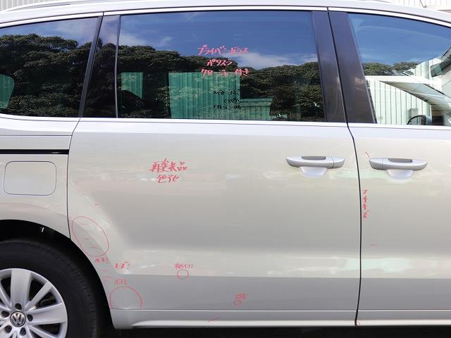 【中古】中古部品 VW シャラン 7NCAV 右ﾘｱﾄﾞｱ 【3310070100-0000Y0764413300】