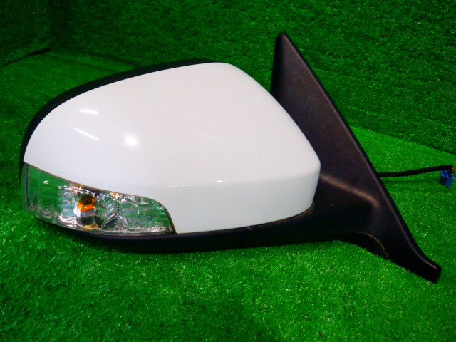 【中古】中古部品 ボルボ 50シリーズ MB4204S 右ｻｲﾄﾞﾐﾗｰ 【3340140100-000025008613500】