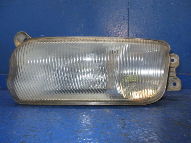 【中古】中古部品 ふそう大型車 FU54VZ 左ﾌｫｸﾞﾗﾝﾌﾟ 【3310270100-000014582610950】