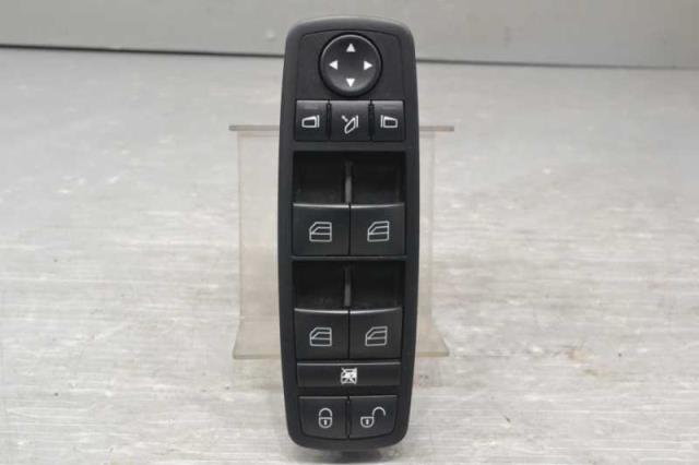 【中古】中古部品 ベンツ Aクラス 169032 パワーウインドウスイッチ 【3310580000-250124001261900】|e-cleマート