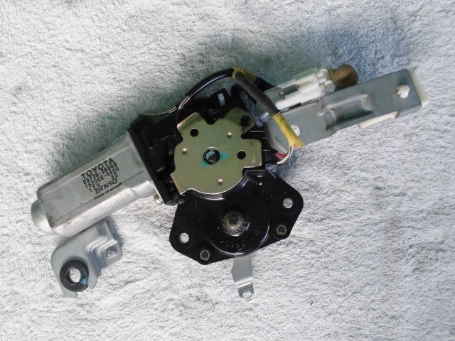 【中古】中古部品 クラウン JZS155 その他 ﾓｰﾀｰ 【3310420000-000002318769400】