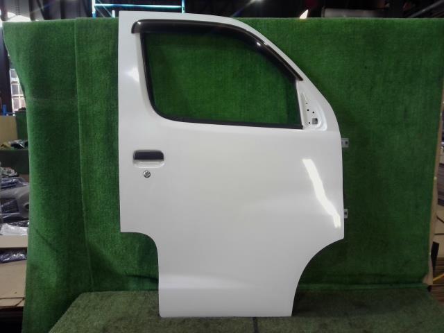 【中古】中古部品 ライトエース S402M 右ﾌﾛﾝﾄﾄﾞｱ 【3260070000-230412000513100】 10,692円