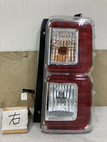 楽天市場】【中古】中古部品 ウェイク LA700S 右ﾃｰﾙﾗﾝﾌﾟ