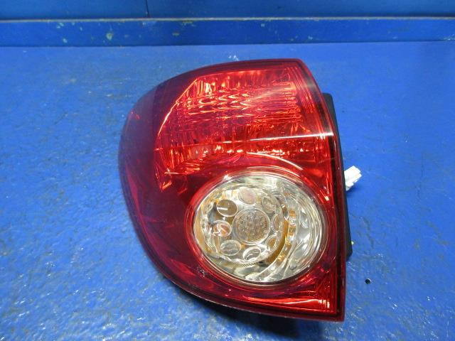 【中古】中古部品 ウイングロード Y12 左ﾃｰﾙﾗﾝﾌﾟ 【3310270100-000014624415600】