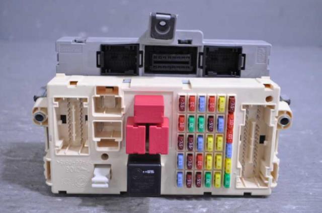 【中古】中古部品 アルファロメオ ﾋｭｰｽﾞﾎﾞｯｸｽ 【3310580000-250131000867800】