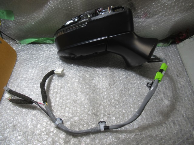 【中古】中古部品 クラウン AZSH36W 右ｻｲﾄﾞﾐﾗｰ 【3500220000-250130501213500】 43,098円