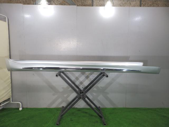 【中古】中古部品 シーマ HGY51 右サイドステップ 【3260250000-000024279813700】|e-cleマート