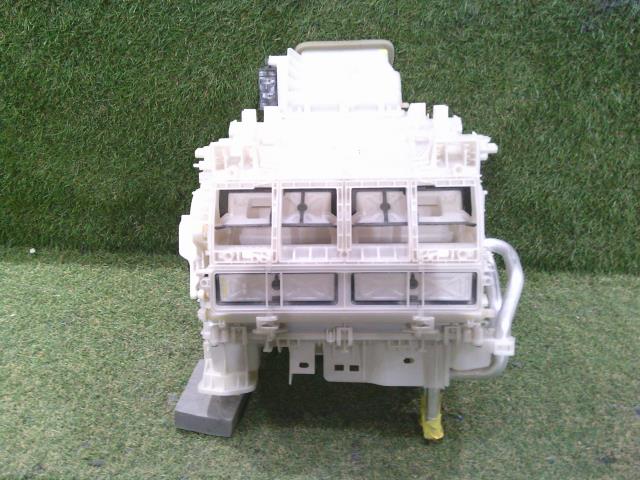 【中古】中古部品 クラウン AZSH35 その他 A/Cヒーター系 【3331011000-250204500169300】|e-cleマート