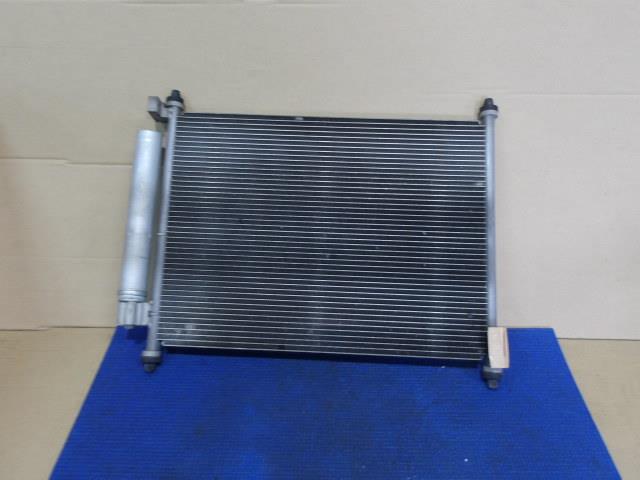 【中古】中古部品 エブリィ DA64V ｺﾝﾃﾞﾝｻｰ 【3340220100-000225089160600】