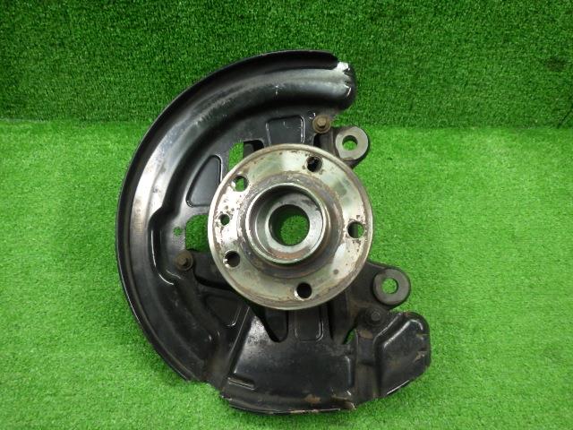【中古】中古部品 ボルボ 60シリーズ YV1FWA8RDGFD4204T 右ﾌﾛﾝﾄﾅｯｸﾙﾊﾌﾞ 【3330250100-000000889844310】