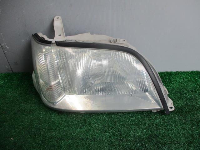 【中古】中古部品 クラウン JZS175 右ﾍｯﾄﾞﾗﾝﾌﾟ 【3330560100-001611323810800】