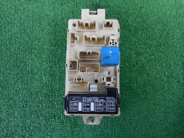 【中古】中古部品 ミニキャブ U61T ﾋｭｰｽﾞﾎﾞｯｸｽ 【3330190100-000002121367800】