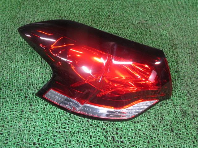 【中古】中古部品 シトロエン DS4 B7C5F06S 左ﾃｰﾙﾗﾝﾌﾟ 【3330540100-250207000515600】