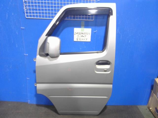 【中古】中古部品 ミニキャブ U61T 左ﾌﾛﾝﾄﾄﾞｱ 【3310220100-241204000113200】
