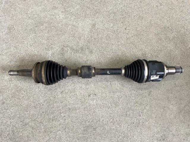 【中古】中古部品 プリウス ZVW55 左ﾌﾛﾝﾄﾄﾞﾗｲﾌﾞｼｬﾌﾄ 【3330650100-000253000642200】