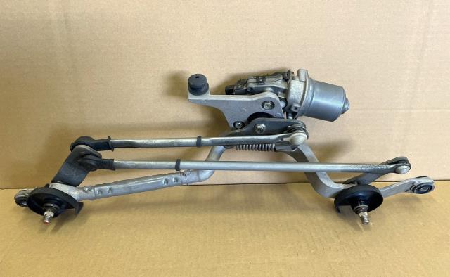 【中古】中古部品 プリウス ZVW55 ﾌﾛﾝﾄﾜｲﾊﾟｰﾓｰﾀｰ 【3330650100-000253000661600】