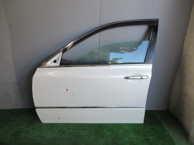 【中古】中古部品 クラウン GRS182 左ﾌﾛﾝﾄﾄﾞｱ 【3330560100-250212000113200】
