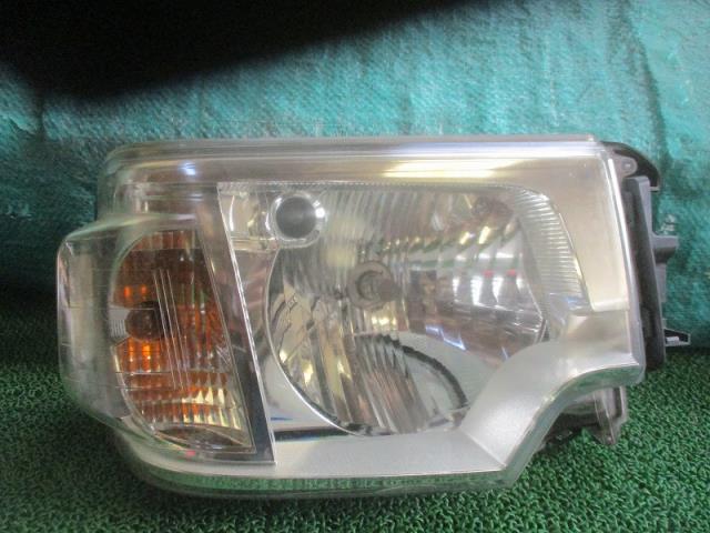 【中古】中古部品 ミニキャブ U62V 右ヘッドランプ 【3500080000-241122000410800】