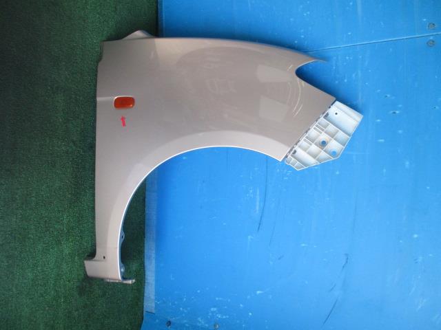 【中古】中古部品 マックス L950S 右フロントフェンダー 【3330560100-001352099210600】