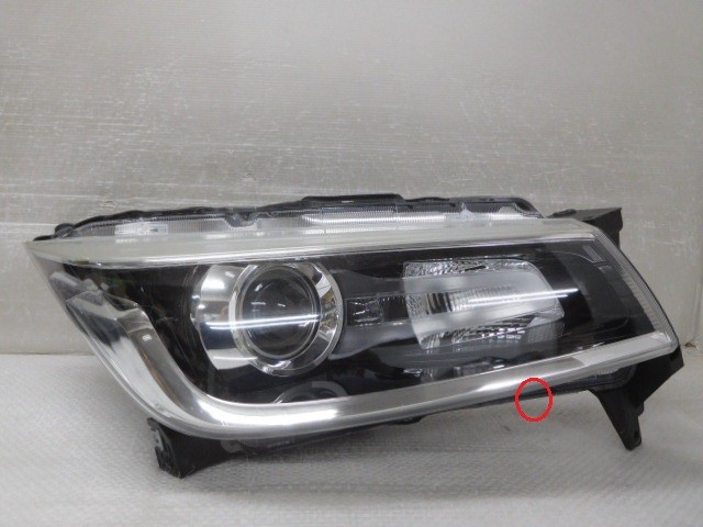 【中古】中古部品 ソリオ MA36S 右ﾍｯﾄﾞﾗﾝﾌﾟ 【3380050000-000036693210800】