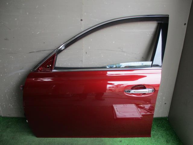 【中古】中古部品 マークＸ GRX120 左ﾌﾛﾝﾄﾄﾞｱ 【3330560100-001439901413200】