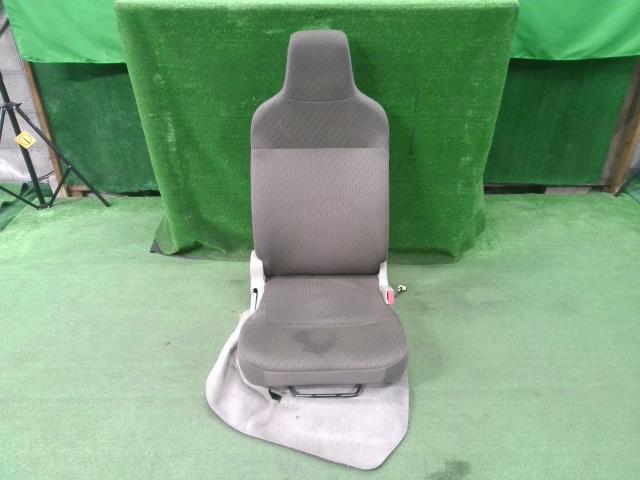 【中古】中古部品 エブリィ DA17V ﾄﾞﾗｲﾊﾞｰｼｰﾄ 【3310200100-000021448270500】