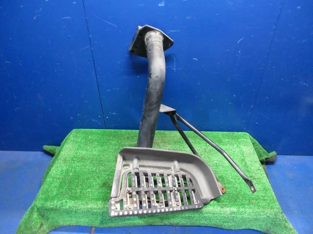 【中古】中古部品 いすゞ大型車 CXY23V4J 右サイドステップ 【3310270100-000013545013700】