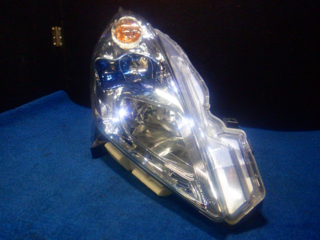 【中古】中古部品 リーフ AZE0 右ﾍｯﾄﾞﾗﾝﾌﾟ 【3340140100-000024285710800】 22,688円
