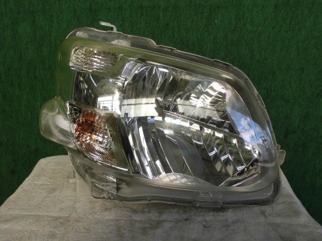 【中古】中古部品 タント LA600S 右ﾍｯﾄﾞﾗﾝﾌﾟ 【3310420000-000002324210800】